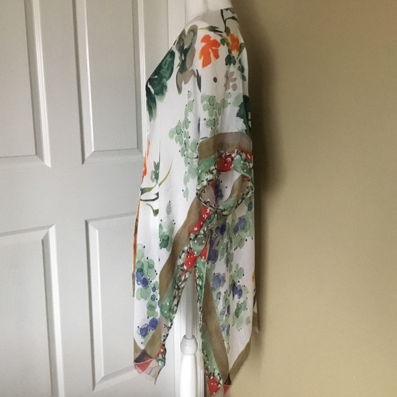 Floral Print Kimono - Picture 6 of 7